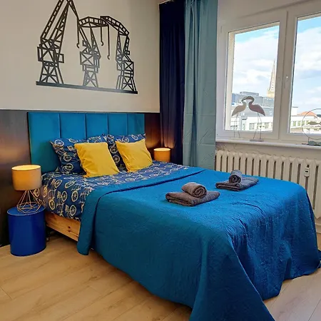 公寓 Good Night In *